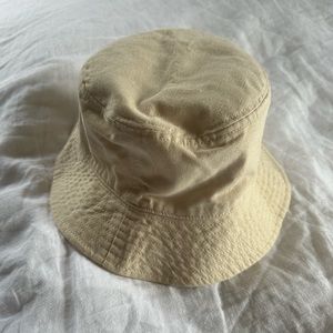 madewell short-brimmed bucket hat
